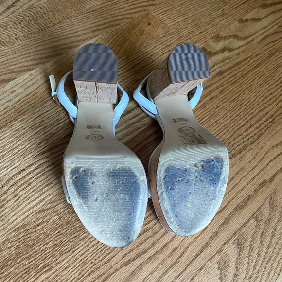 MICHAEL Michael Kors Minnie Platform Heels in size 7.5. - Picture 10 of 10